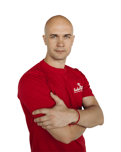Максим Есин Работник фитнес-клуба